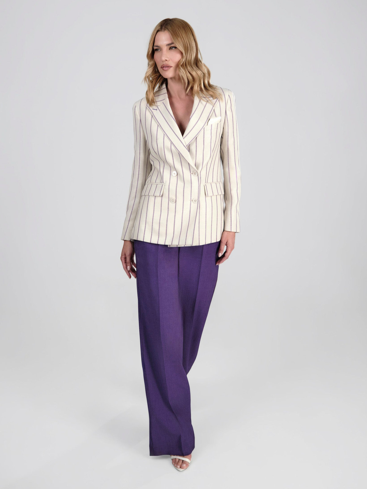 Ivory Élan Outfit Privée