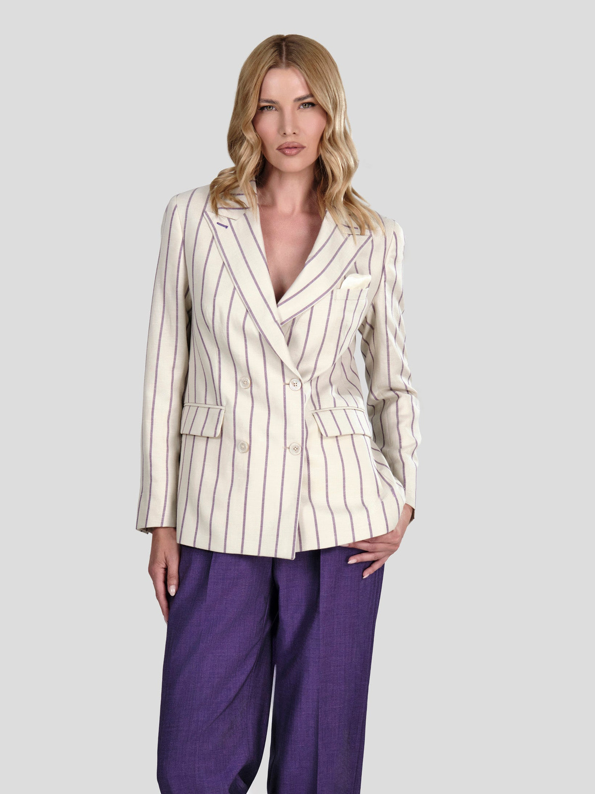 Ivory Élan Outfit Privée