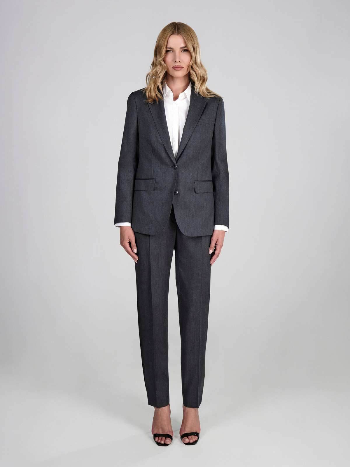 The Timeless Authority Suit Privée