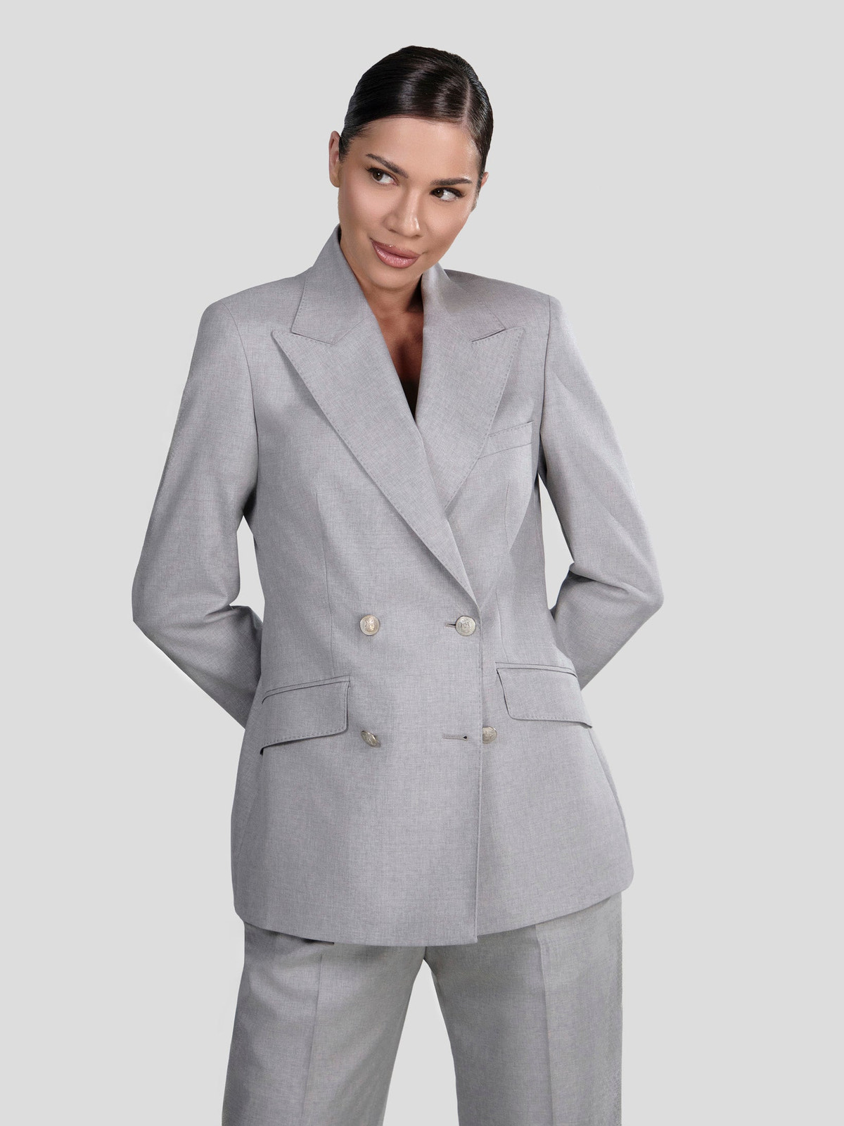 Silver Grace Suit Privée