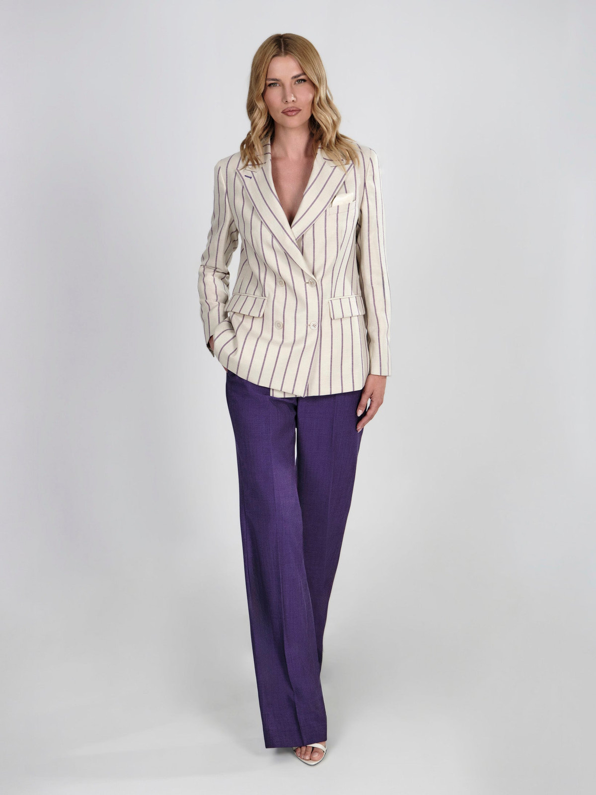Ivory Élan Outfit Privée