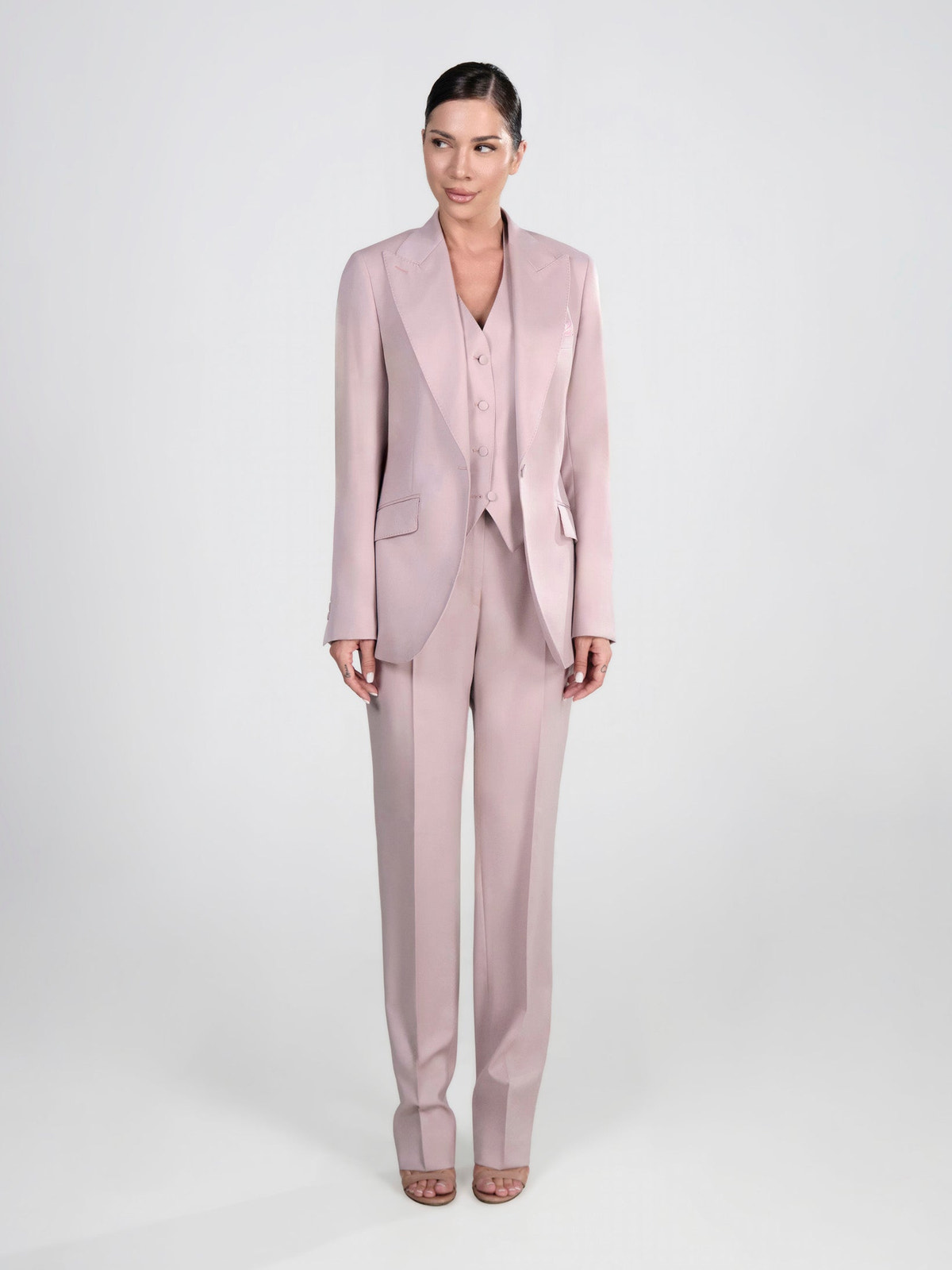 Ethereal Grace Suit Privée