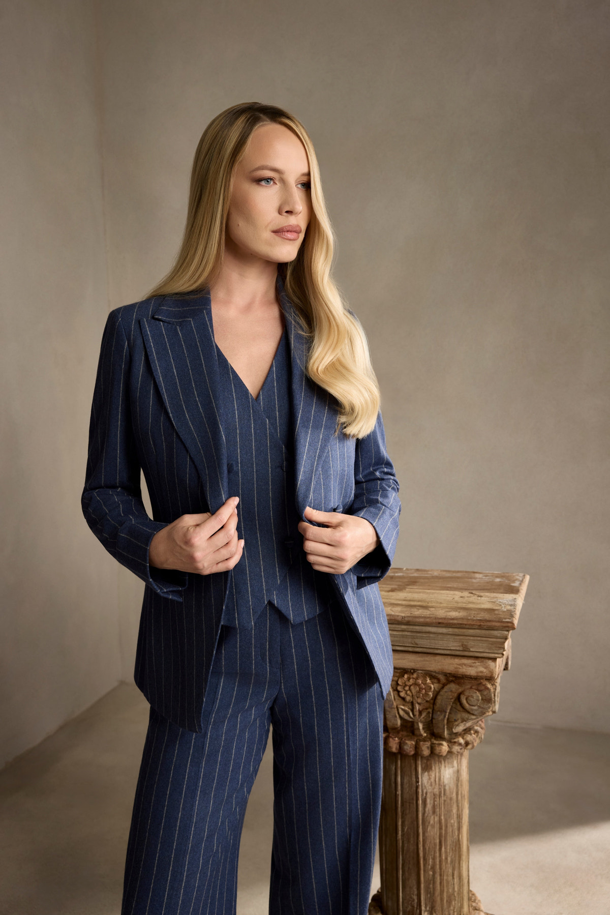 THE VICTORIA SUIT