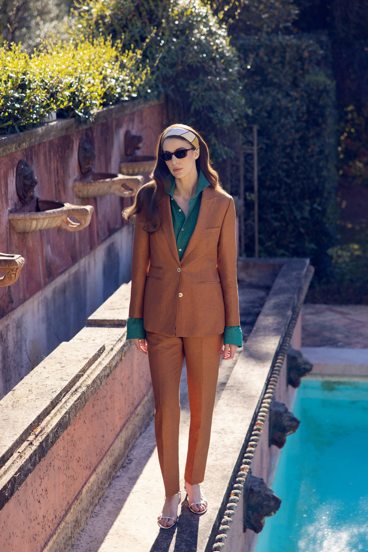 Costum Villefranche | Styling cu cămașă verde