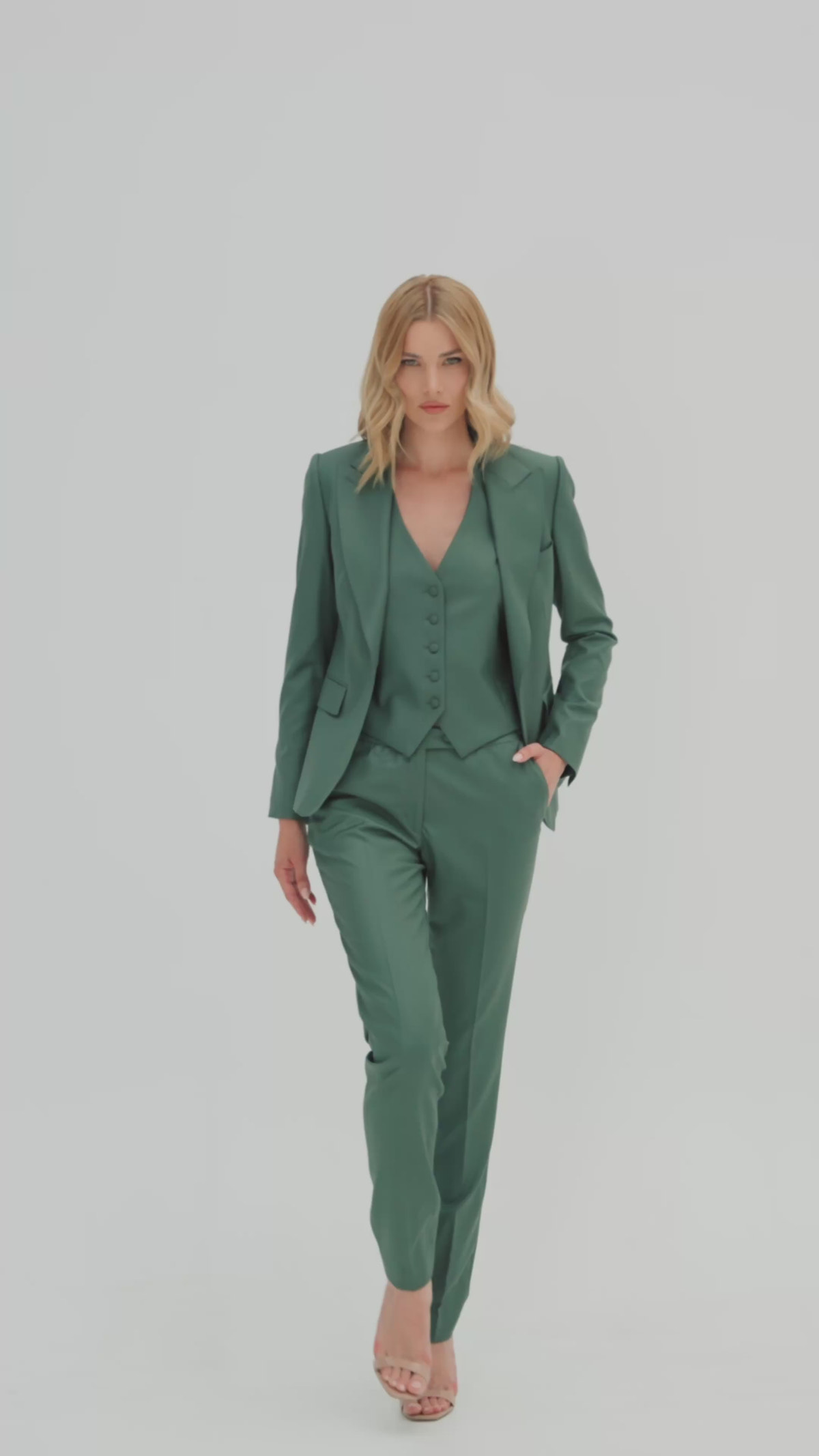 Emerald Serenity Suit — Consiglieri DONNA