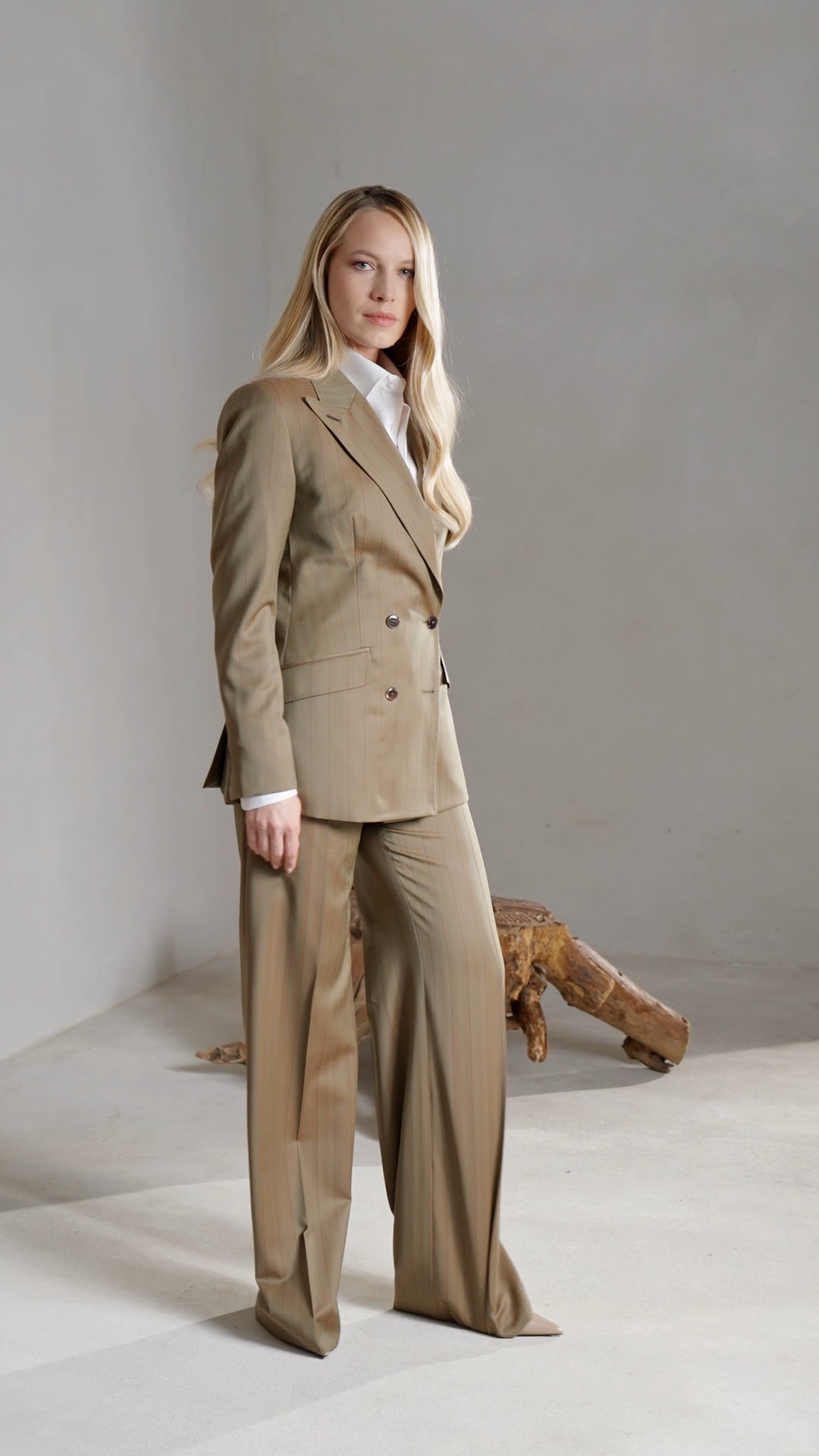 THE CATHERINE SUIT — Consiglieri DONNA