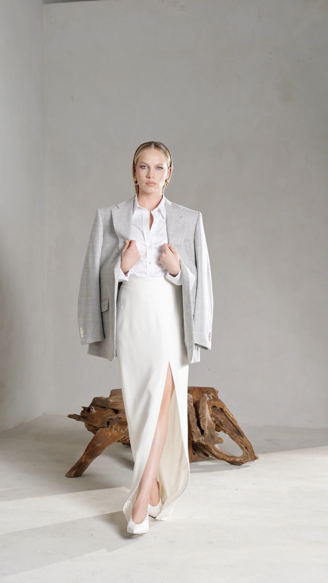 THE EMILY SUIT — Consiglieri DONNA